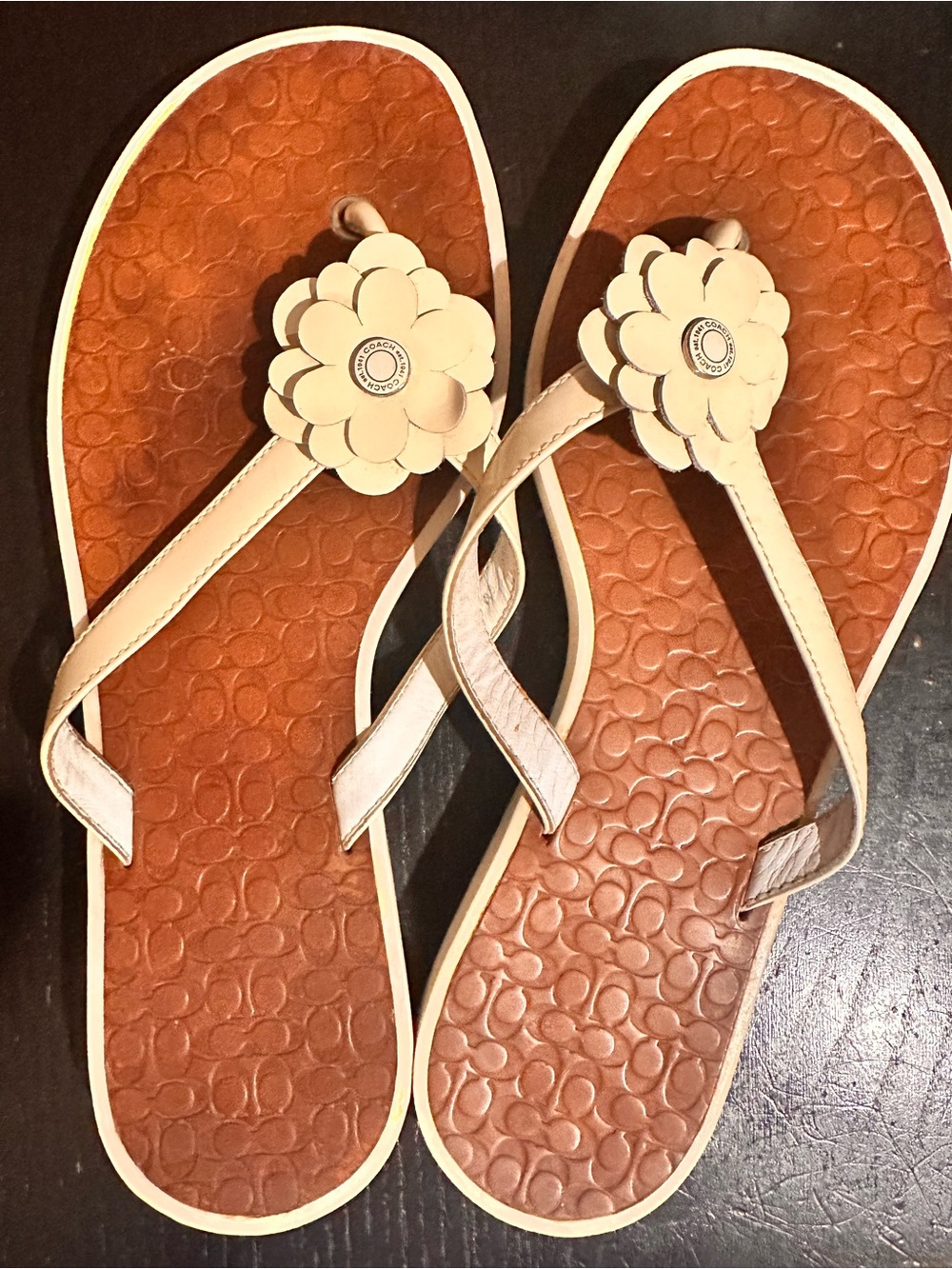Coach Lindy Flower Sandals size 6 cream and brown